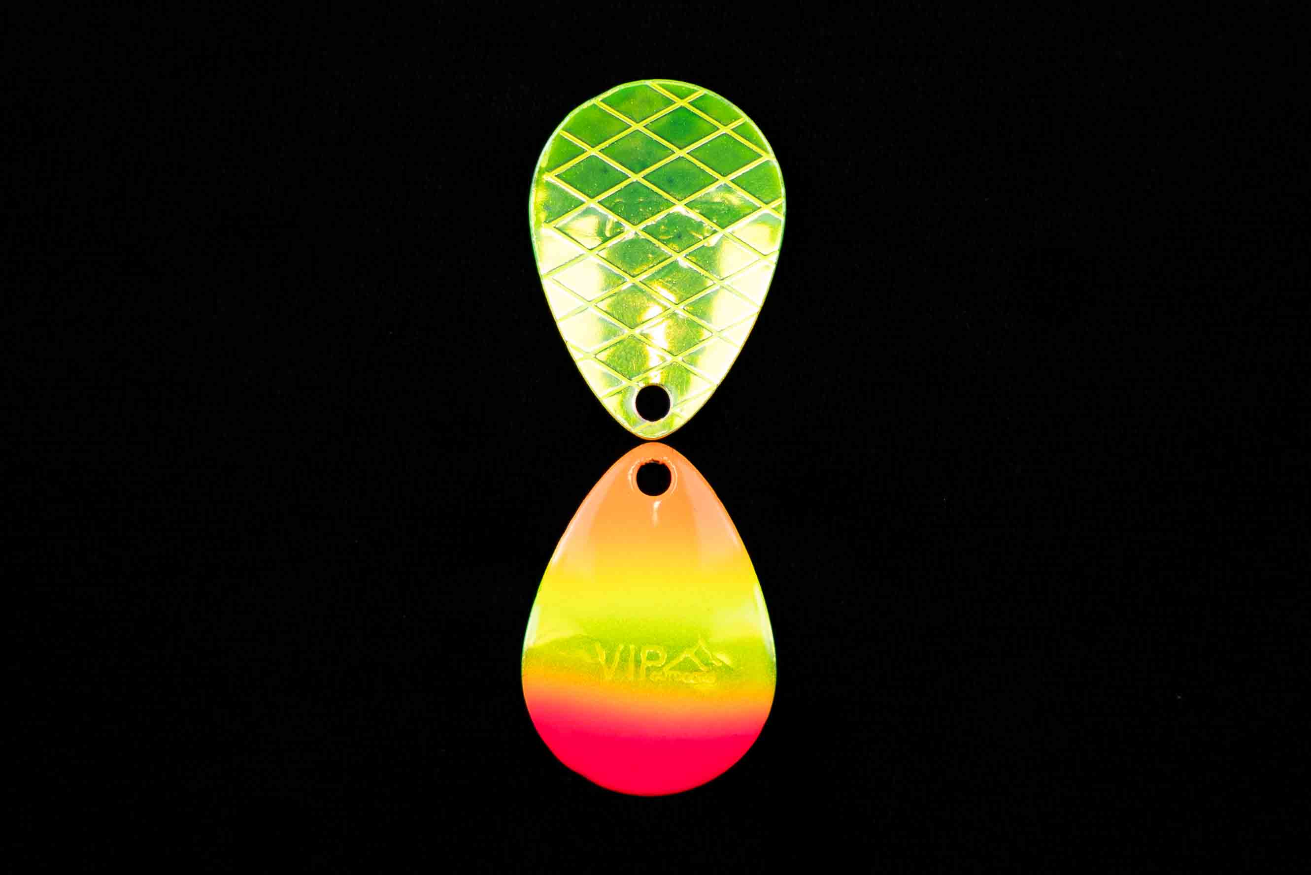 #3.5 BV Deep Cup "Candy Pink TR" Spinner Blade (Single Blade)